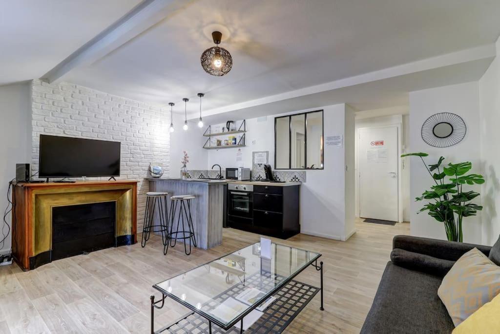 Le Nid Douillet Topdestination-Bourg - Centre Ville - 3 Etoiles 外观 照片